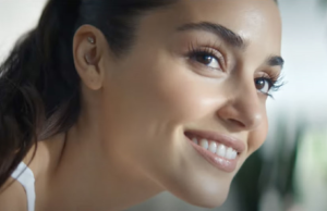 Emotion’ın yeni reklam yüzü Hande Erçel oldu
