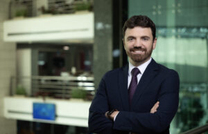 Dr. Onur Yaprak Hayat Türkiye Genel Müdürü oldu.