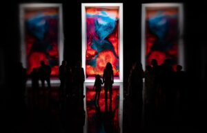 Dünyanın en büyük holografik hayvanat bahçesi İstanbul’da açıldı!