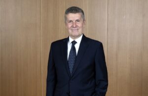 Sabancı Holding Yönetim Kurulu Başkanı Hayri Çulhacı oldu.