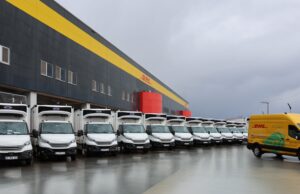 DHL Supply Chain Türkiye, filosunu yeni nesil ve elektrikli araçlarla büyütüyor.