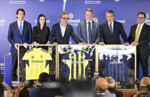 Fenerbahçe ve Chobani arasındaki dev anlaşma için imzalar atıldı.